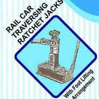 Rail Car Traversing Ratchet Jack